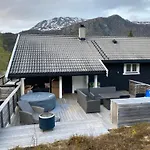 Hus I Sentrum, Naer Skianlegget - 3 Sov Og 7 Sengeplasser Appartement *
