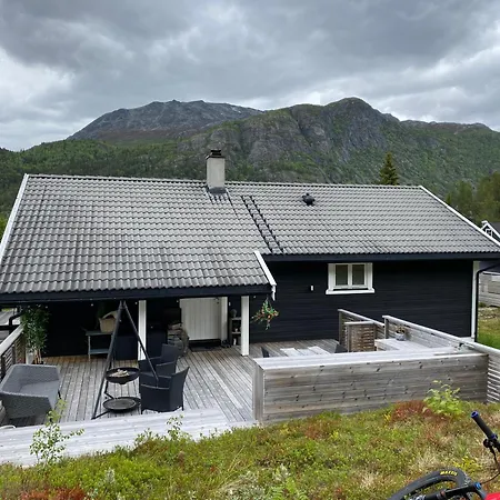 Hus I Sentrum, Naer Skianlegget - 3 Sov Og 7 Sengeplasser * 헴세달