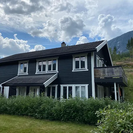Apartmán 2 Mannsbolig I Sentrum, Naer Skianlegget - 3 Sov Og 7 Sengeplasser