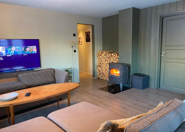 Apartment Hus I Sentrum, Naer Skianlegget - 3 Sov Og 7 Sengeplasser